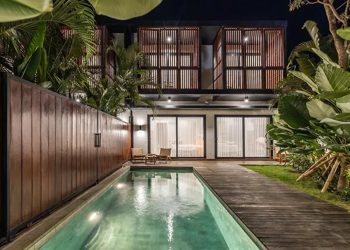 New Luxe 3Br Beach Villa I Soundproof I Kids Stay Free I Huge Parking I 7 M Pool