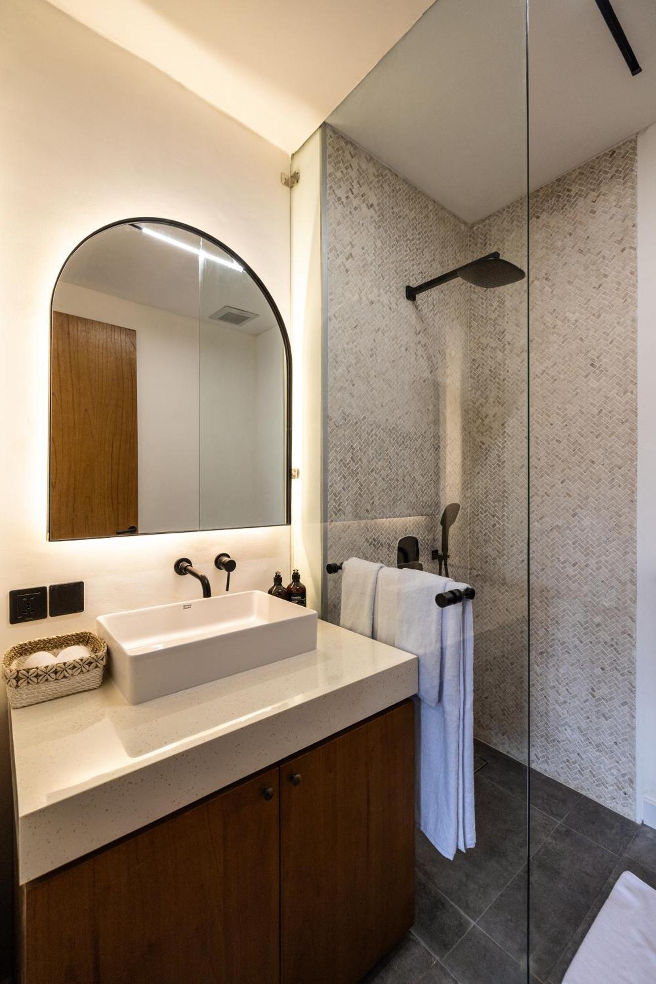 New Luxe 3br I Soundproof I Kids Free I Huge Parking I 7 M Pool *
